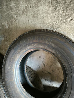 predam pneu Continental 265/70 R 17,5 najazdenych 5000km - 1