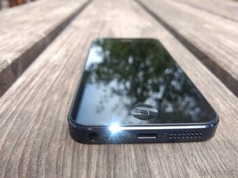 Apple iPhone 5