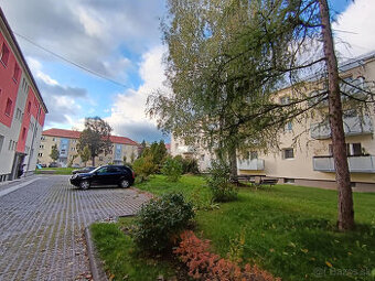 Pripravujeme predaj 2 izbového tehlového bytu, s balkónom, 6
