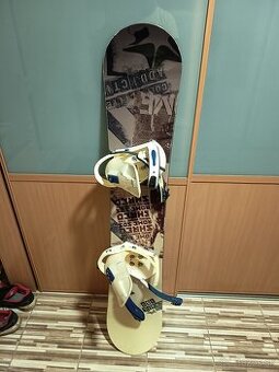 Predám snowboard a topánky