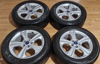 Predám zimnú sadu Ford Kuga 5x108 R17 235/55 R17 + Tpms