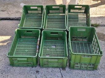 Prepravky na ovocie/zeleninu - POŠKODENÉ