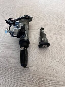 Zamok riadenia a dverí