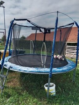 Trampolina