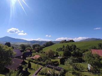 Chatka medzi Veličnou a Istebným na predaj