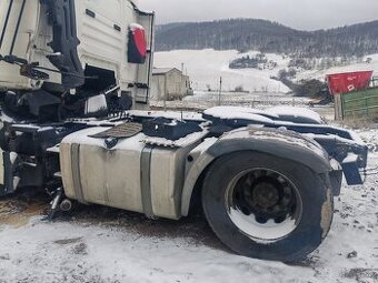 Rozpredám ťahač MAN