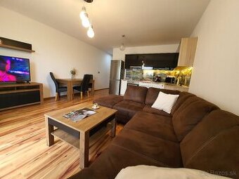 Prenajmem krásny 3 izb byt s terasou a 2x parking Nitra