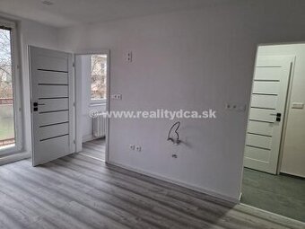 Predáme zrekonštruovaný 2-izbový byt v Trečíne