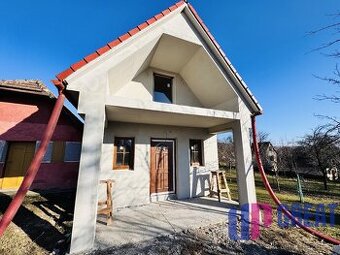 ZNÍŽENÁ CENA rozostavaná chatka Skalica–Radošovské vinohrady