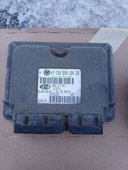 Riadiaca jednotka motora VW Golf 4
