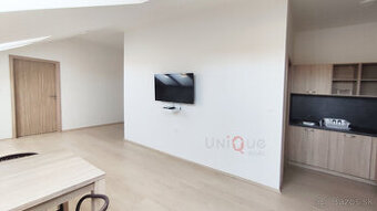 NA PRENÁJOM ZARIADENÝ 2,5 IZBOVÝ BYT V KOMÁRNE