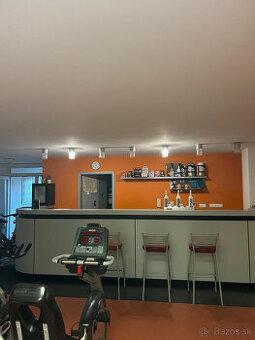 Exkluzívne na predaj kompletne zariadené fitness zariadenie