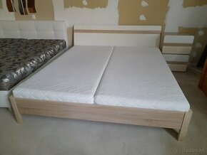 manželska postel