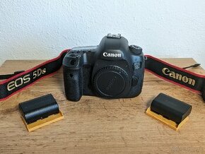 Canon 5Ds + 4 ks bateriek LP-E6