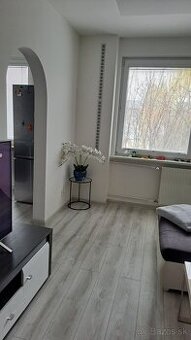 Ponúkame na predaj 2-izbový byt