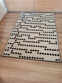 Predám detský koberec 133x195 cm (z Ikea)