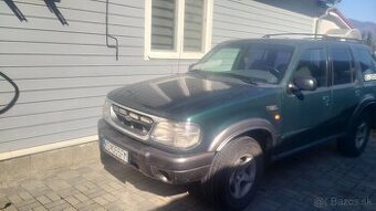 Ford Explorer rok 2001 152kw