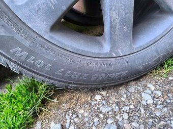 Celoročné pneu Kumho 225/55/R17 2ks