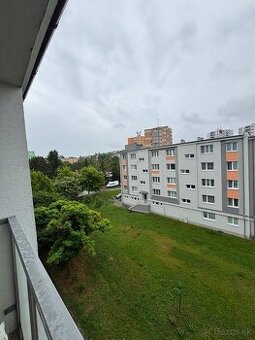 Na predaj 2 izb. byt Hlohovec - Za poštou