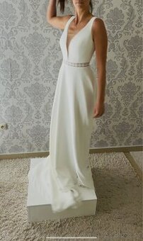 Predám svadobné šaty – veľkosť S/M, výška 176 cm