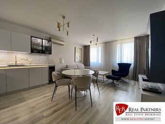 Prenájom luxusný 2 izbový byt, 58 m2, Vysoká ul, parkovanie,