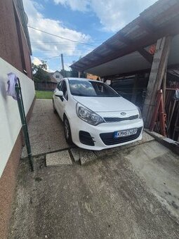 Kia rio 2015