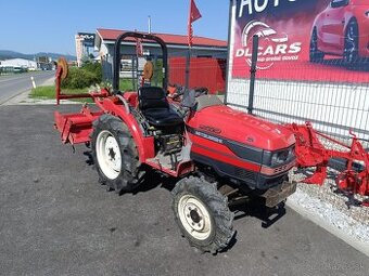 Japonský malotraktor Mitsubishi MT 220