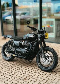 Triumph Bonneville T120 Black