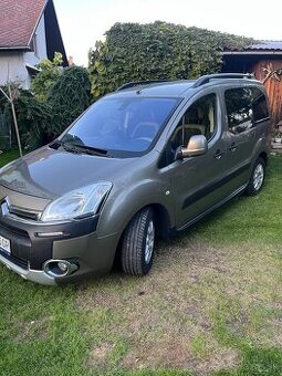 Berlingo 1,6 D rok 2015 Nova Stk Ek top stav