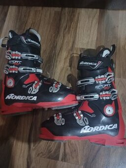 Predám lyžiarky Nordica veľkosť 40-41