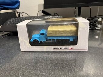 Tatra 111 valník s plachtou - 1:43 - Premium ClassiXXS