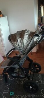 Sportovy kočík Momi