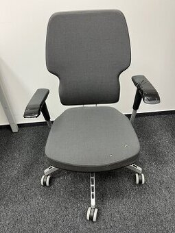 Kancelárska stolička