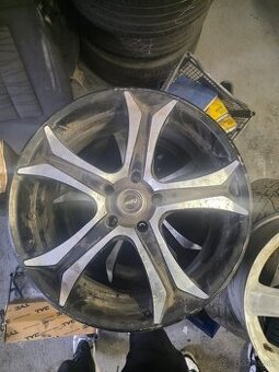 Elektróny R18 aj z pneumatikami