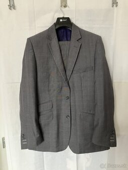 Pánsky kvalitný oblek EU veľkosť 52