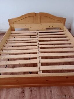 Predám posteľ masív