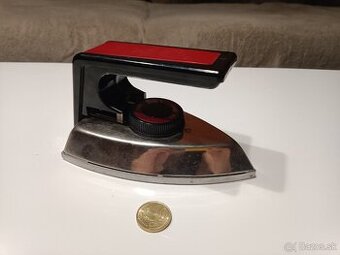 Retro žehlička СССР, funkčná, 1970s