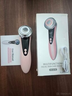 Kozmetický prístroj na tvár