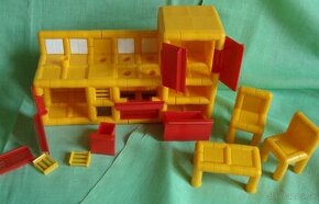 retro hračka  STAVEBNICA PLASTICANT - top stav