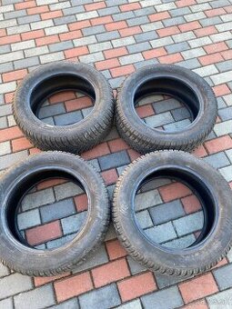Predam zimne pnumatiky DUNLOP 215/55R16 4ks 5mm