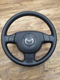 Volant Mazda 2