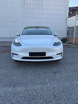 Tesla Model Y Long Range