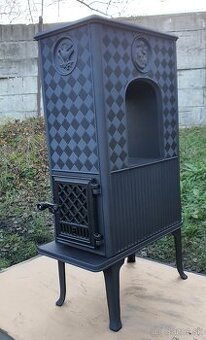 Liatinové kachle Jotul F 606 čierný lak