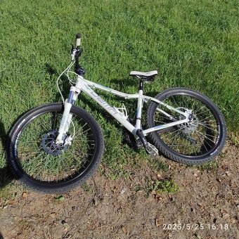 Dámsky bicykel zn. Dema