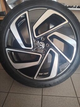 Org.volkswagen ID7 Montreal R20