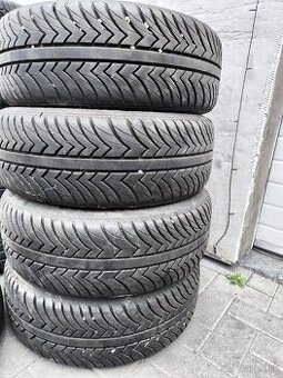 Predám letné pneu Goodride 195/55 R15 85V