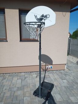 Basketbalový kôš
