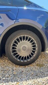 The New Aero Razor 19" Tesla Model Y 255/45/R19