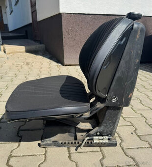 Sedačka do traktora