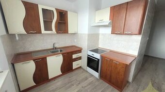Prenájom 1 izbový byt, 37 m2, Partizánske, Šípok.